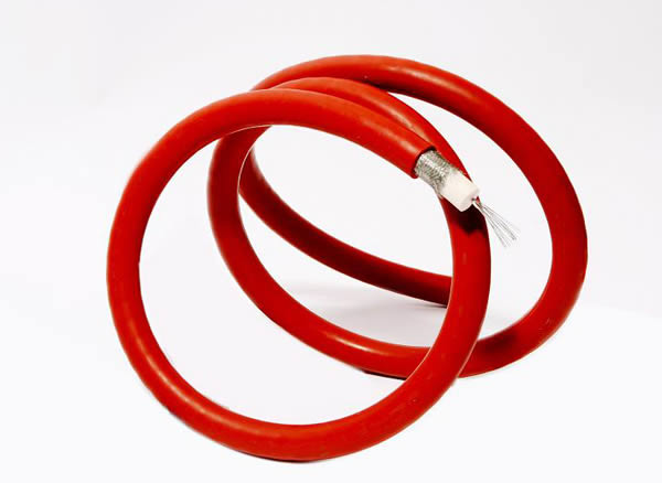 CABLES DE ALTO VOLTAJE